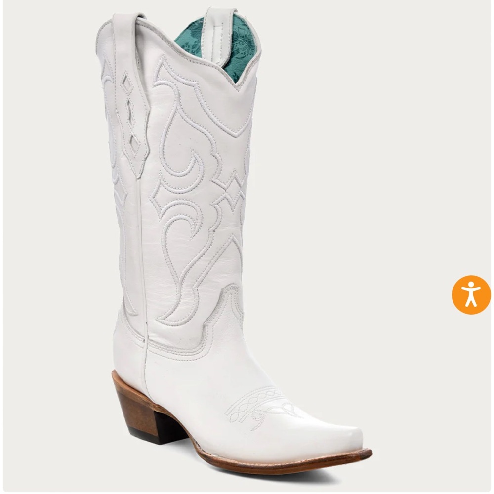 CORRAL NWT Women’s Embroidery White Snip Toe Cowboy Boot